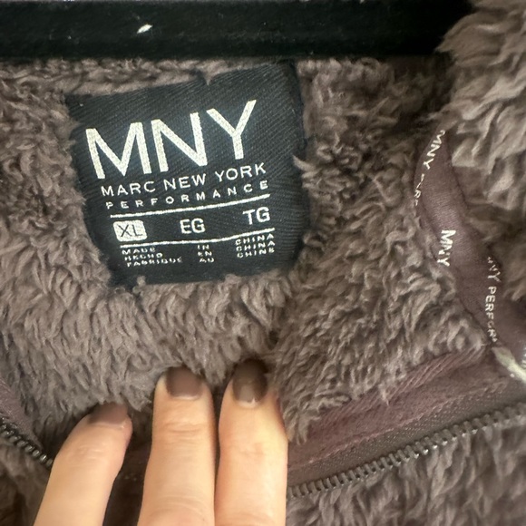 NWT Andrew Marc, MarcNY performance fuzzy jacket with hood. - Picture 2 of 5